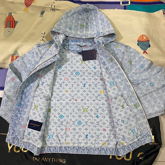 Louis Vuitton Monogram All-Over Print Denim Hooded Jacket Light Blue - Picture 5 of 7